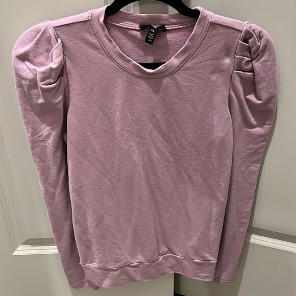 Jessica Simpson Sweater - Picture 1 of 3